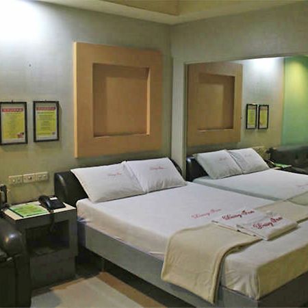 Daisy Hotel Pasig City Εξωτερικό φωτογραφία